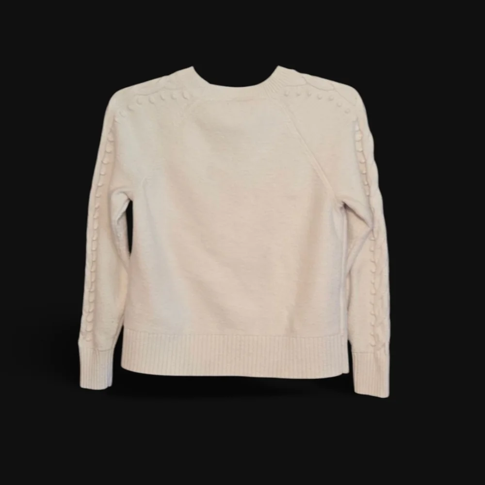 LOFT Ann Taylor Classic Cable Knit Cream Sweater Size M - Picture 2 of 3